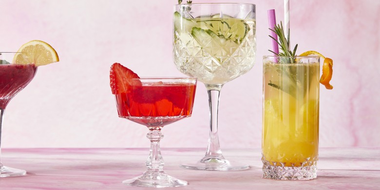Sinas-wodkacocktail met rozemarijn