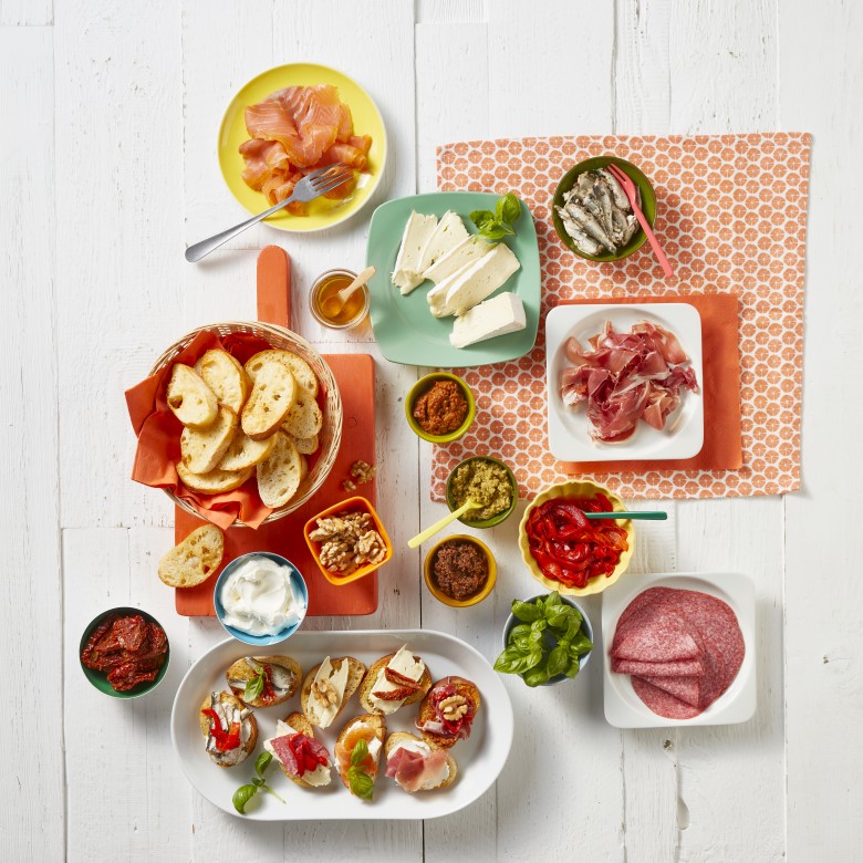 Crostini station