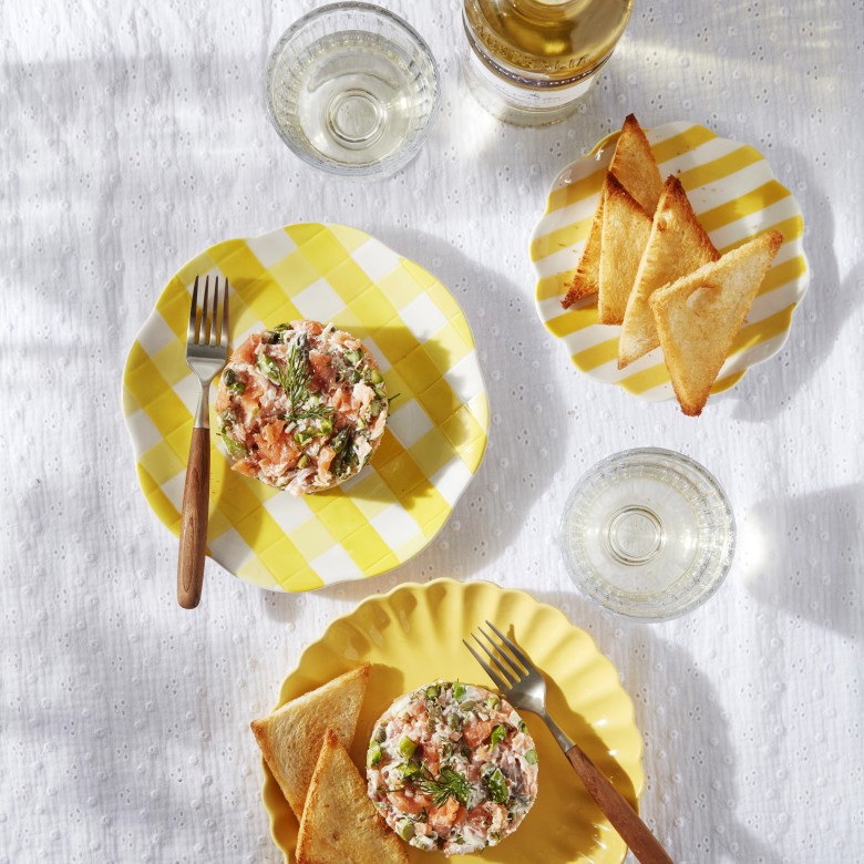 Tartaar van gegrilde groene asperge en zalm