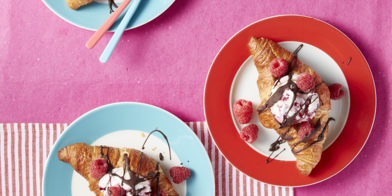 Croissant ijssandwich