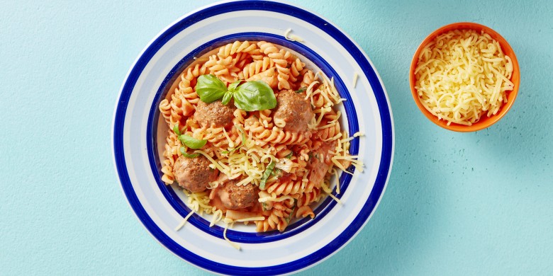 Romige eenpanspasta met venkel en gehaktballetjes