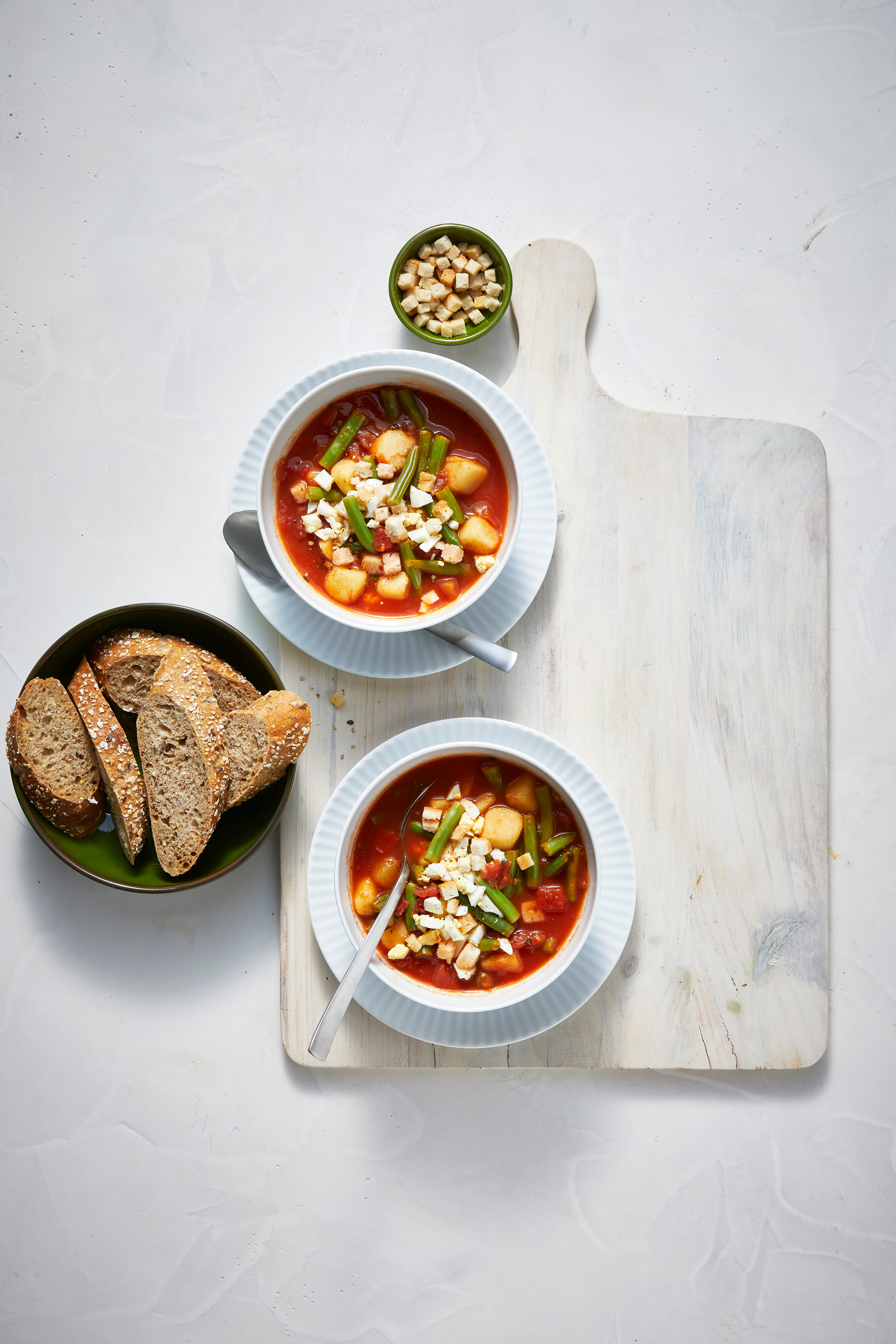 Franse tomatensoep met ei en croutons