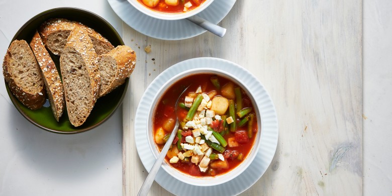 Franse tomatensoep met ei en croutons