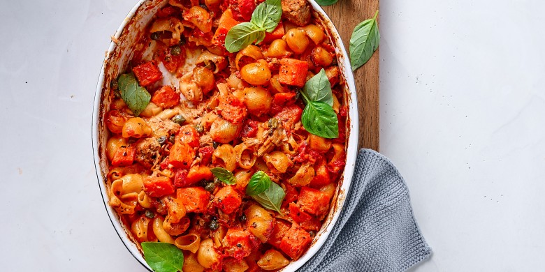 Pasta-pompoenschotel met tonijn en kappertjes