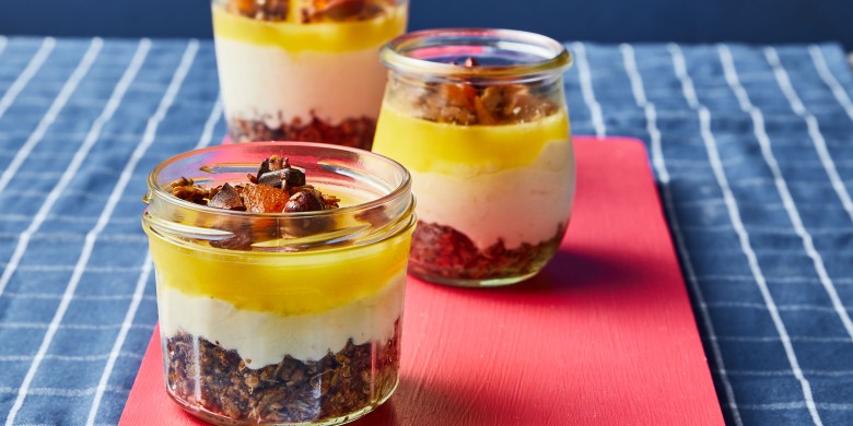 No-bake mini granola cheesecakes