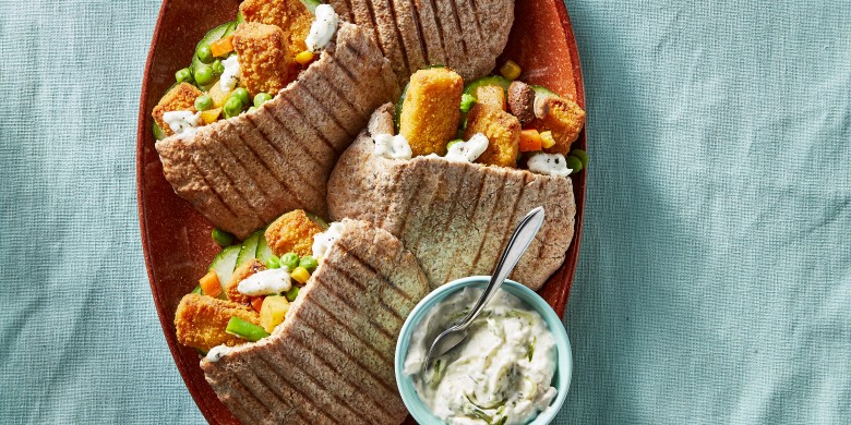 Pitabrood met vissticks en tzatziki