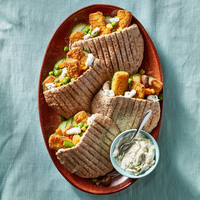 Pitabrood met vissticks en tzatziki