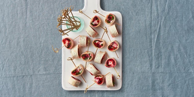 Bieten-geitenkaasrolletjes met gegrilde paprika