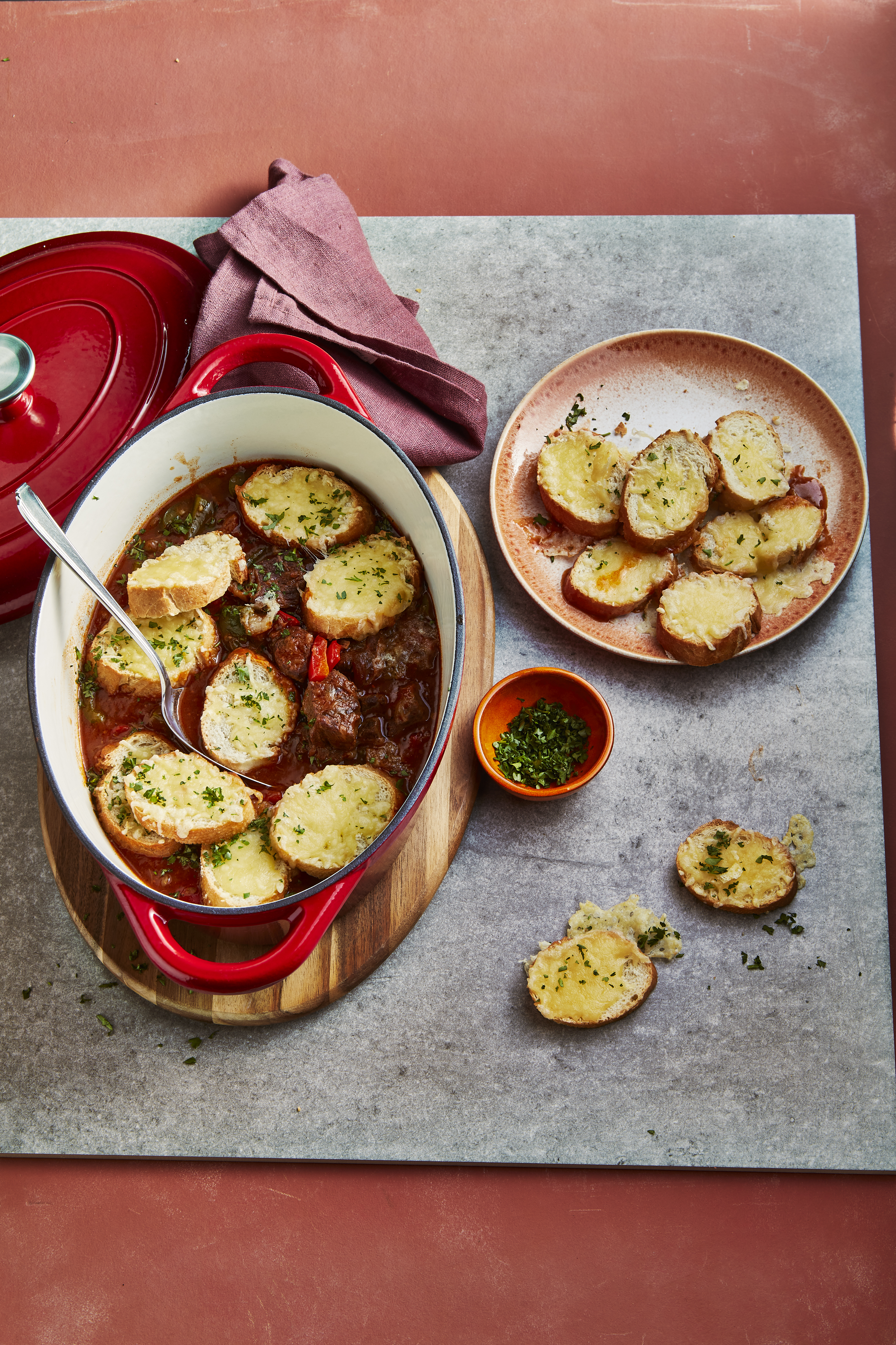 XL-goulash met kaascroutons