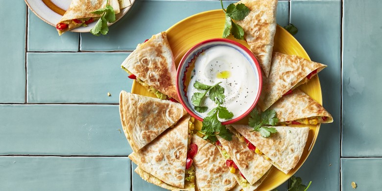 Quesadilla's met kaas, avocado en mais