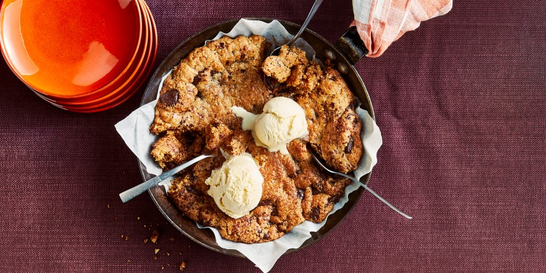 Chocolate chip cookie XL