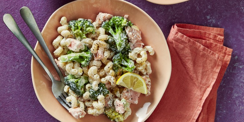 Romige celentani-pasta met broccoli en zalm