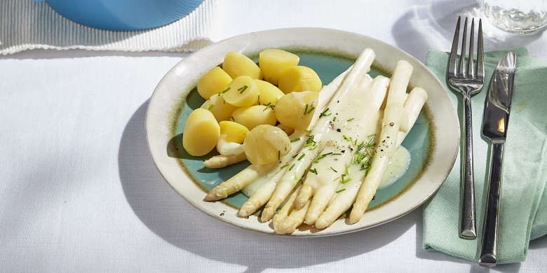 Perfect gegaarde asperges