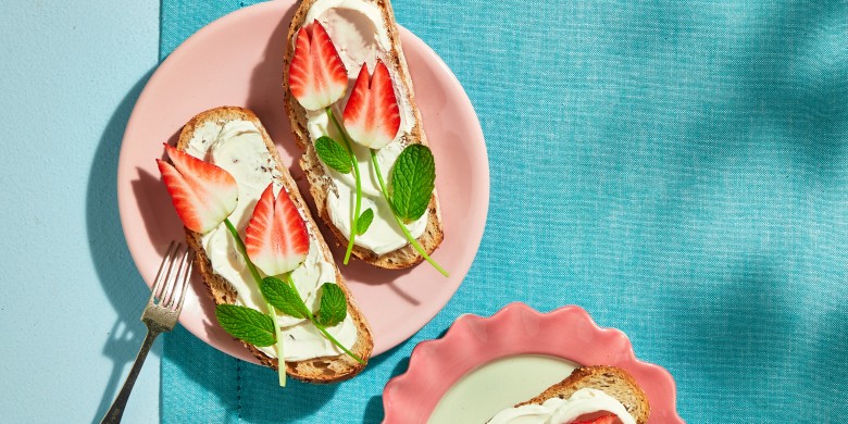 Aardbeientulpen op brood