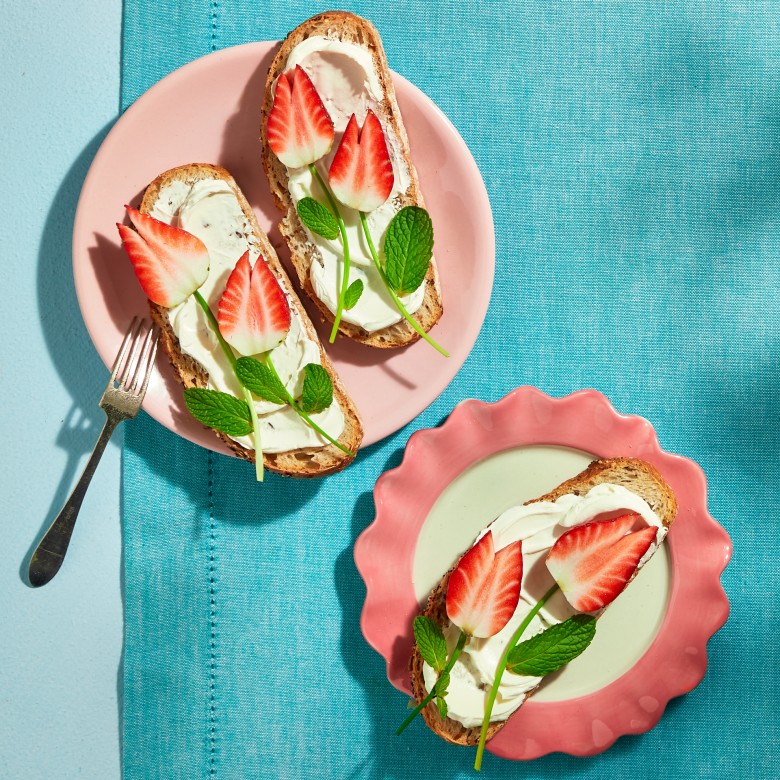 Aardbeientulpen op brood