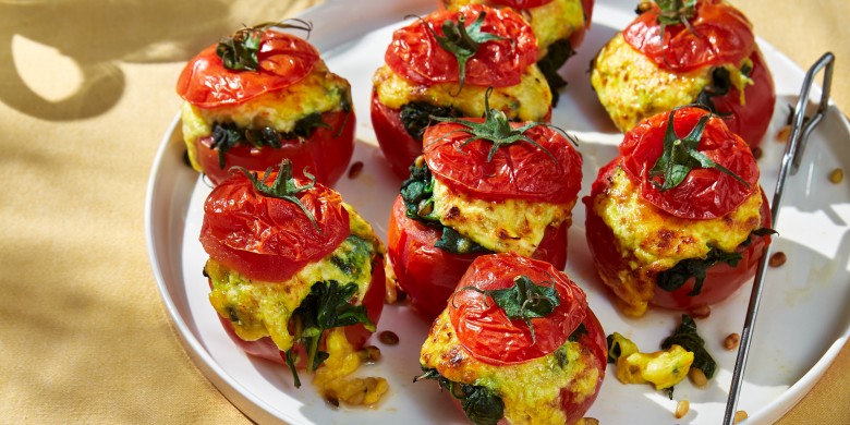 Gevulde tomaten met spinazie en kaas