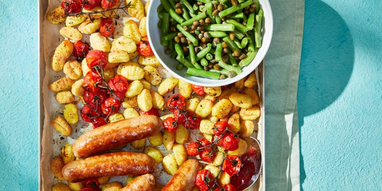 Geroosterde gnocchi met sperziebonen en worst