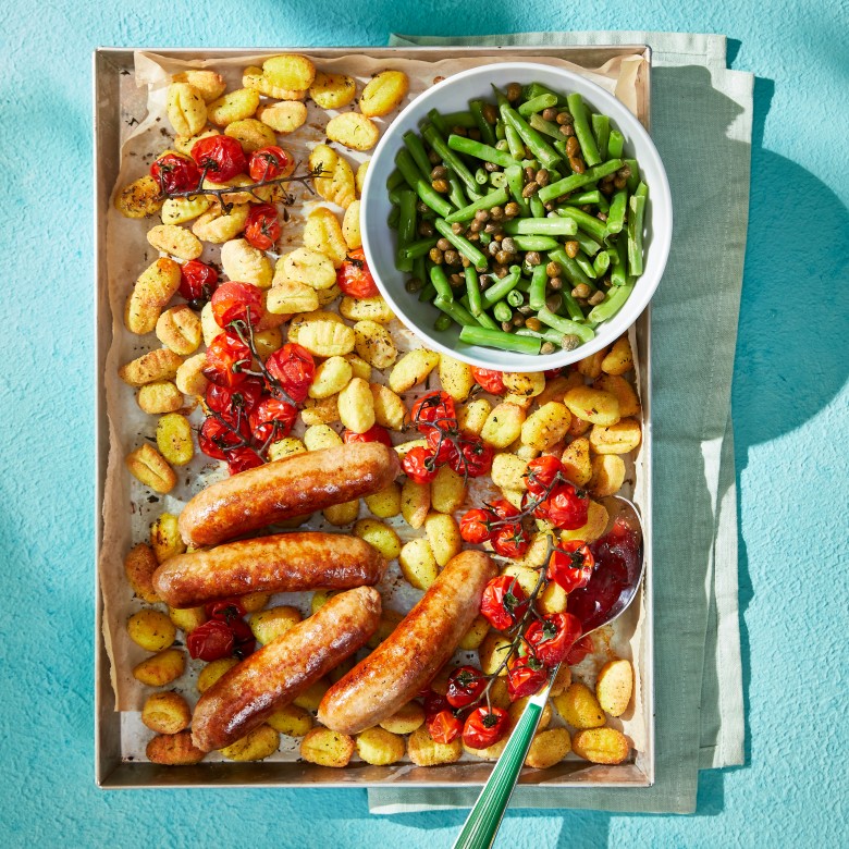 Geroosterde gnocchi met sperziebonen en worst