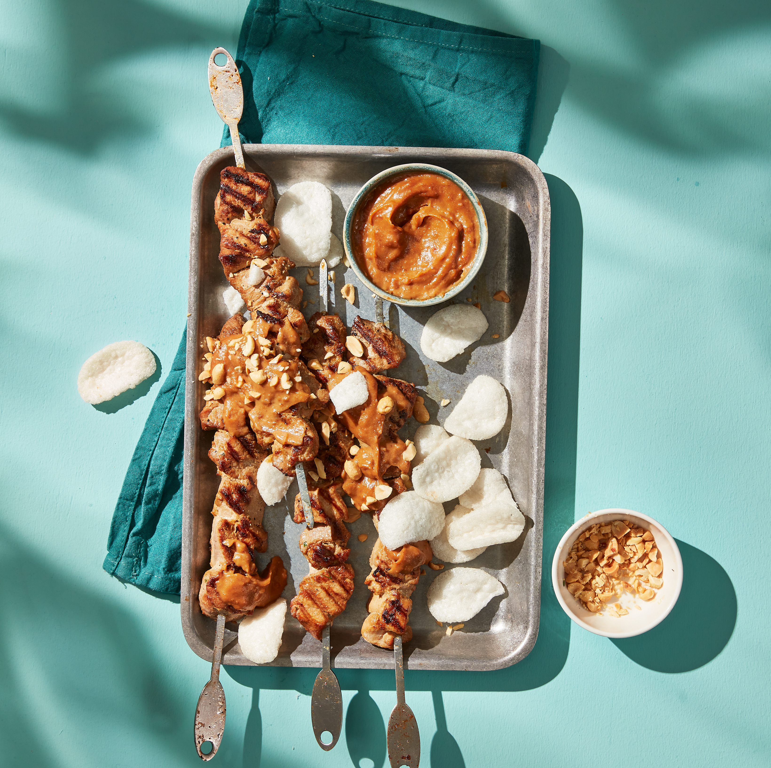 Gegrilde varkenshaassaté met pinda's