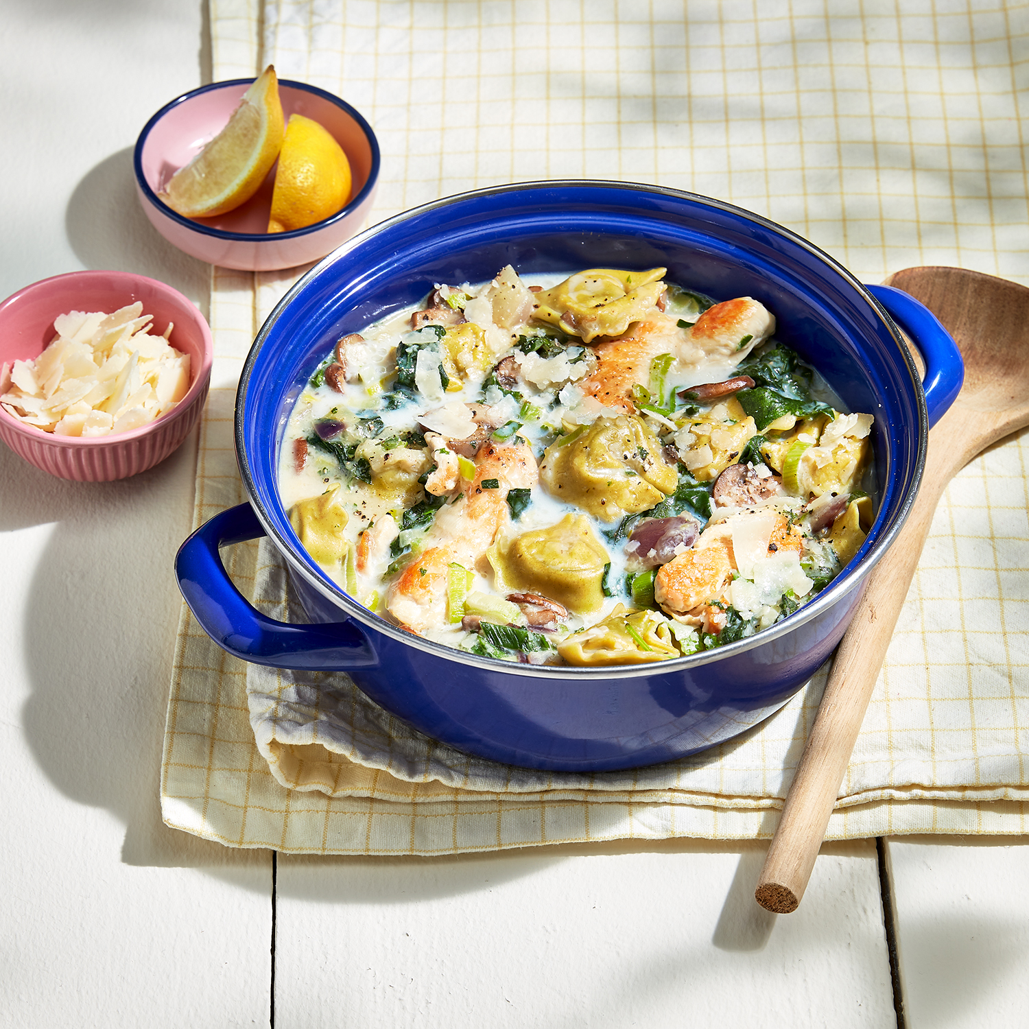Romige tortellini met spinazie en kip