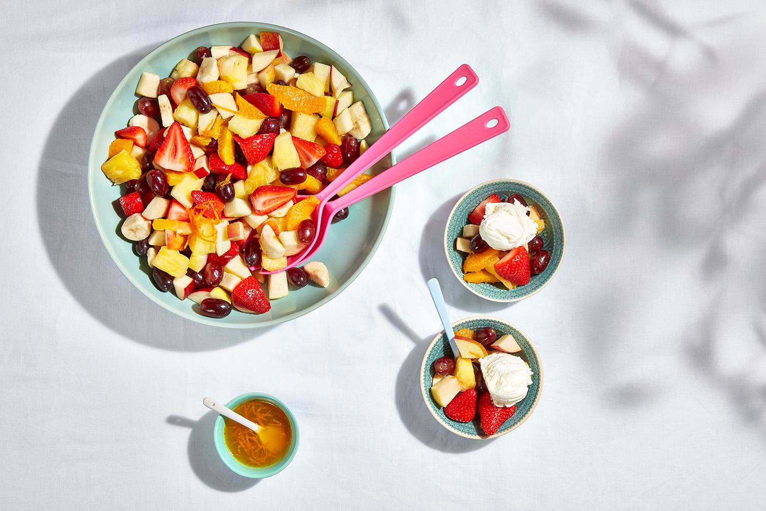 Zomerse fruitsalade met citrusdressing