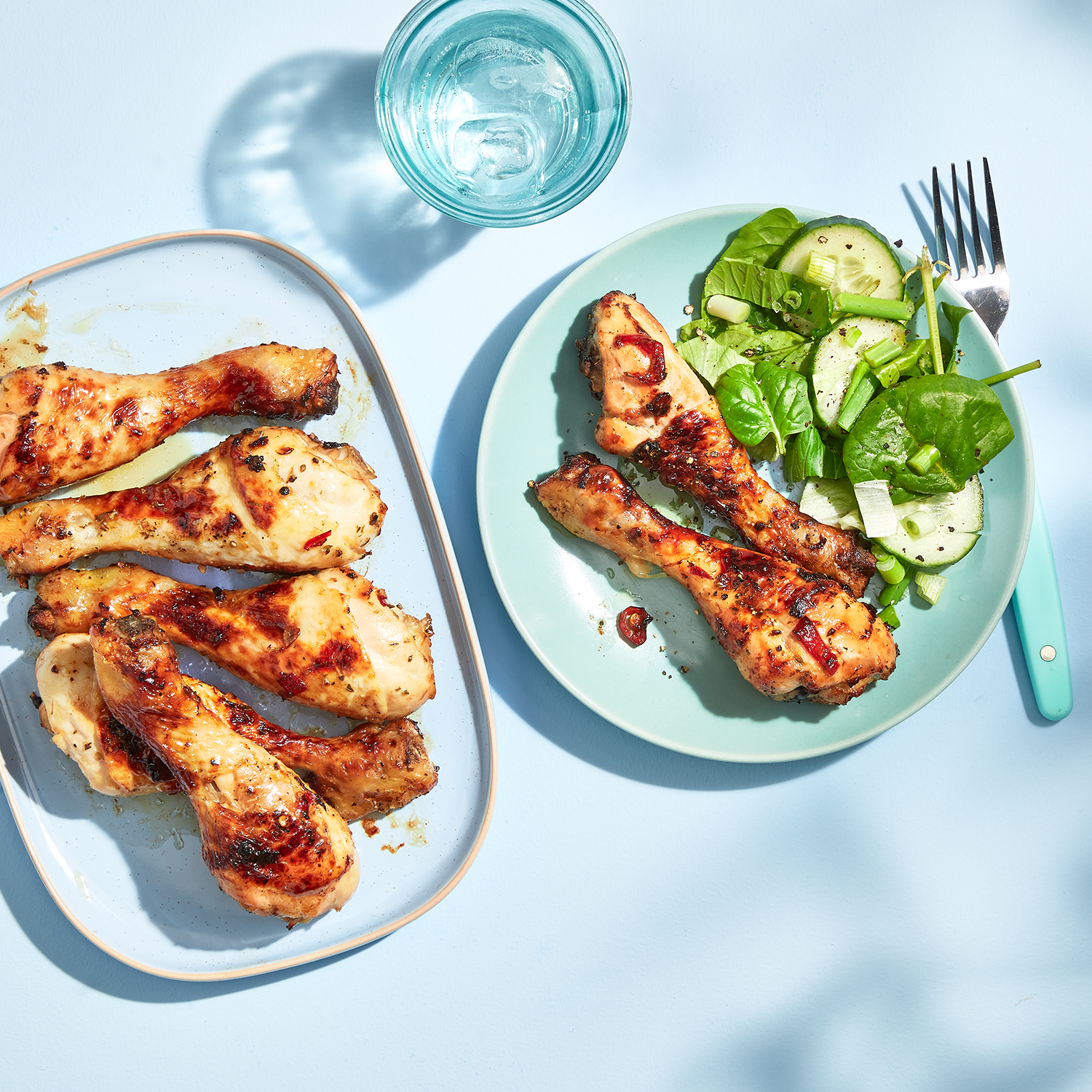 Kipdrumsticks uit de airfryer met citroen en honing