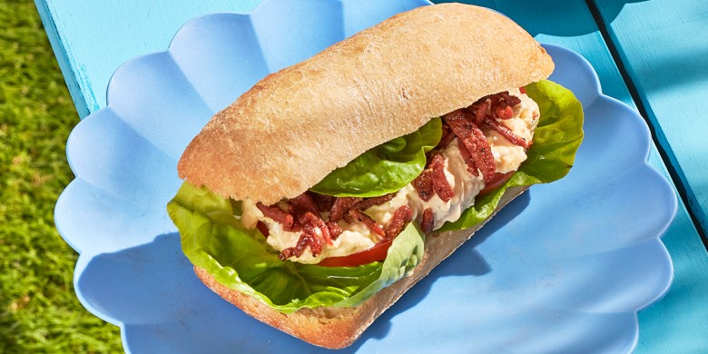 Vegetarische BLT met eiersalade