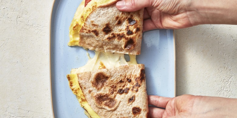 Wrap met ei, tomaat en kaas