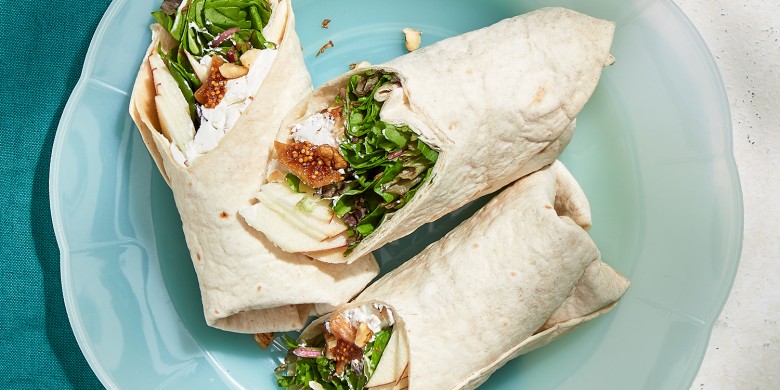 Wrap met geitenkaas, appel en walnoten
