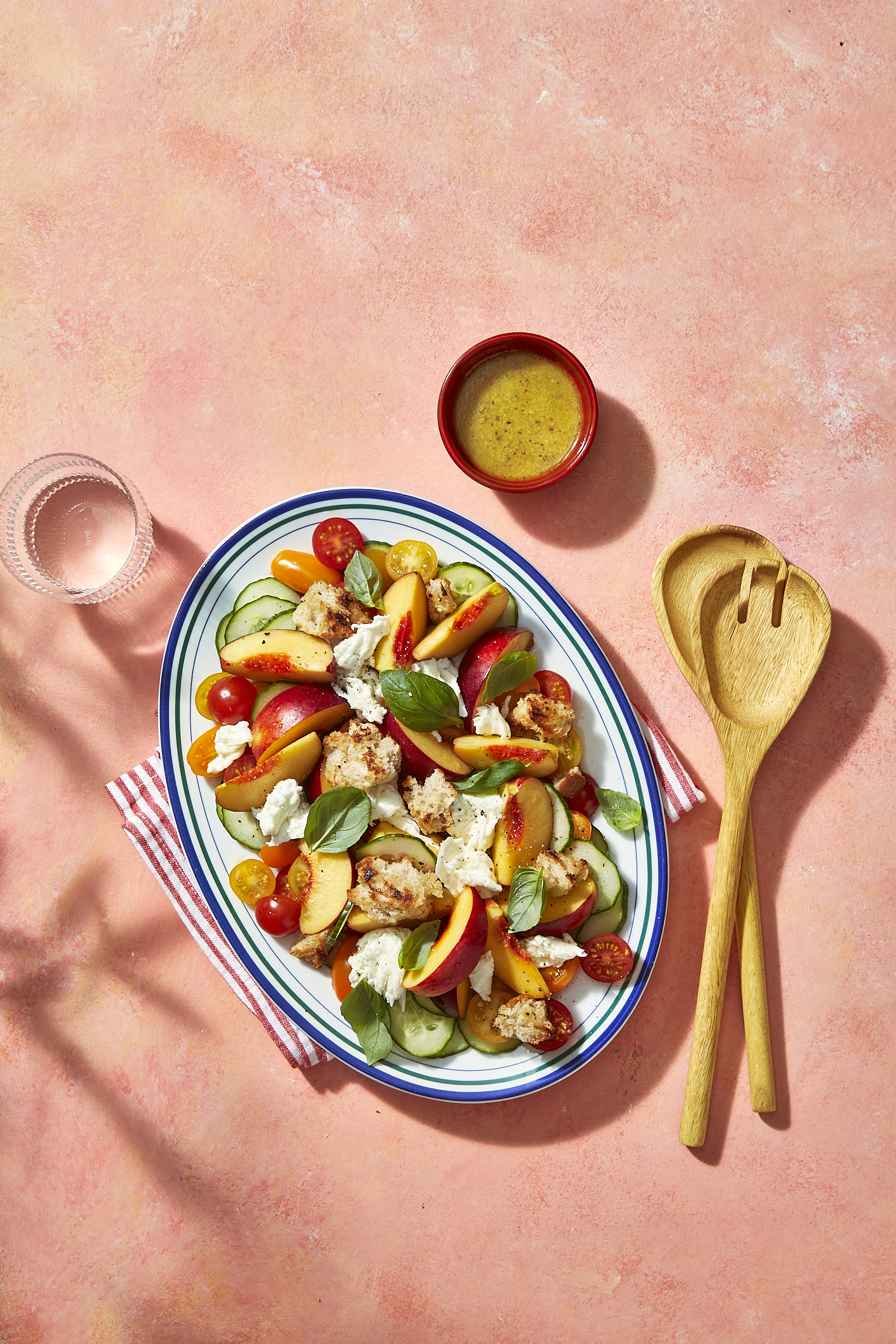 Panzanella met nectarine