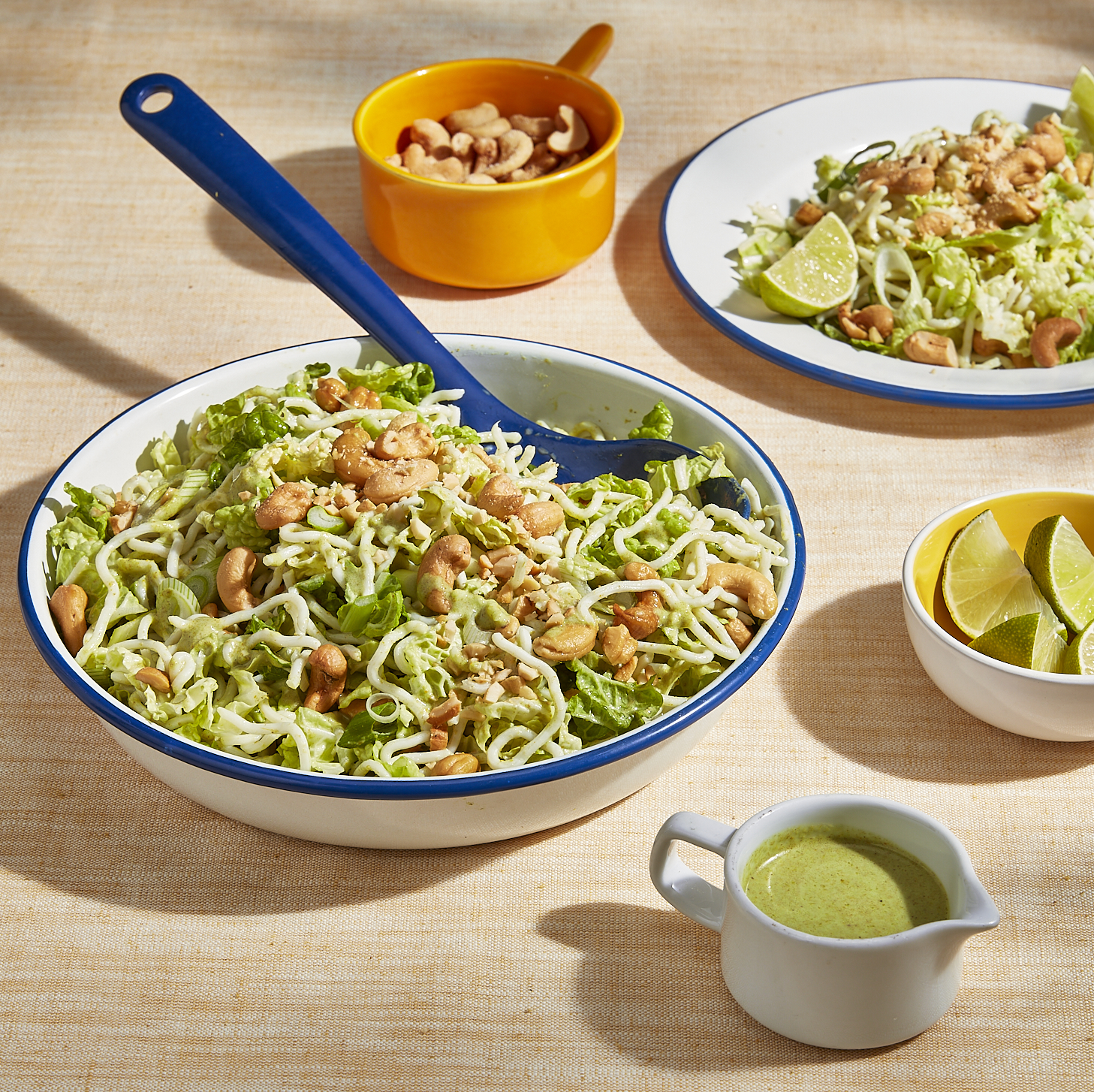 Thaise noedelsalade met kokos en limoen