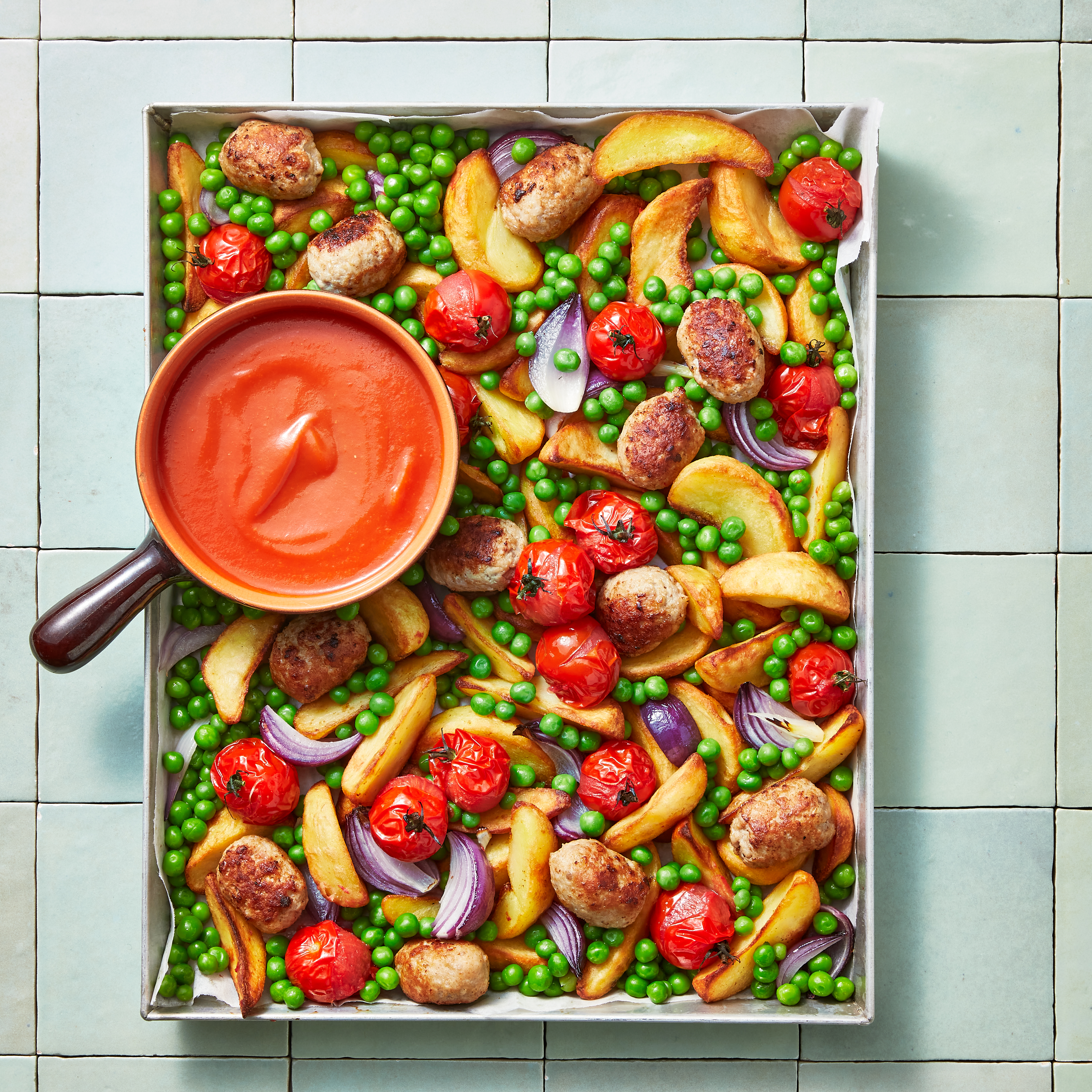 Spaanse balletjes traybake
