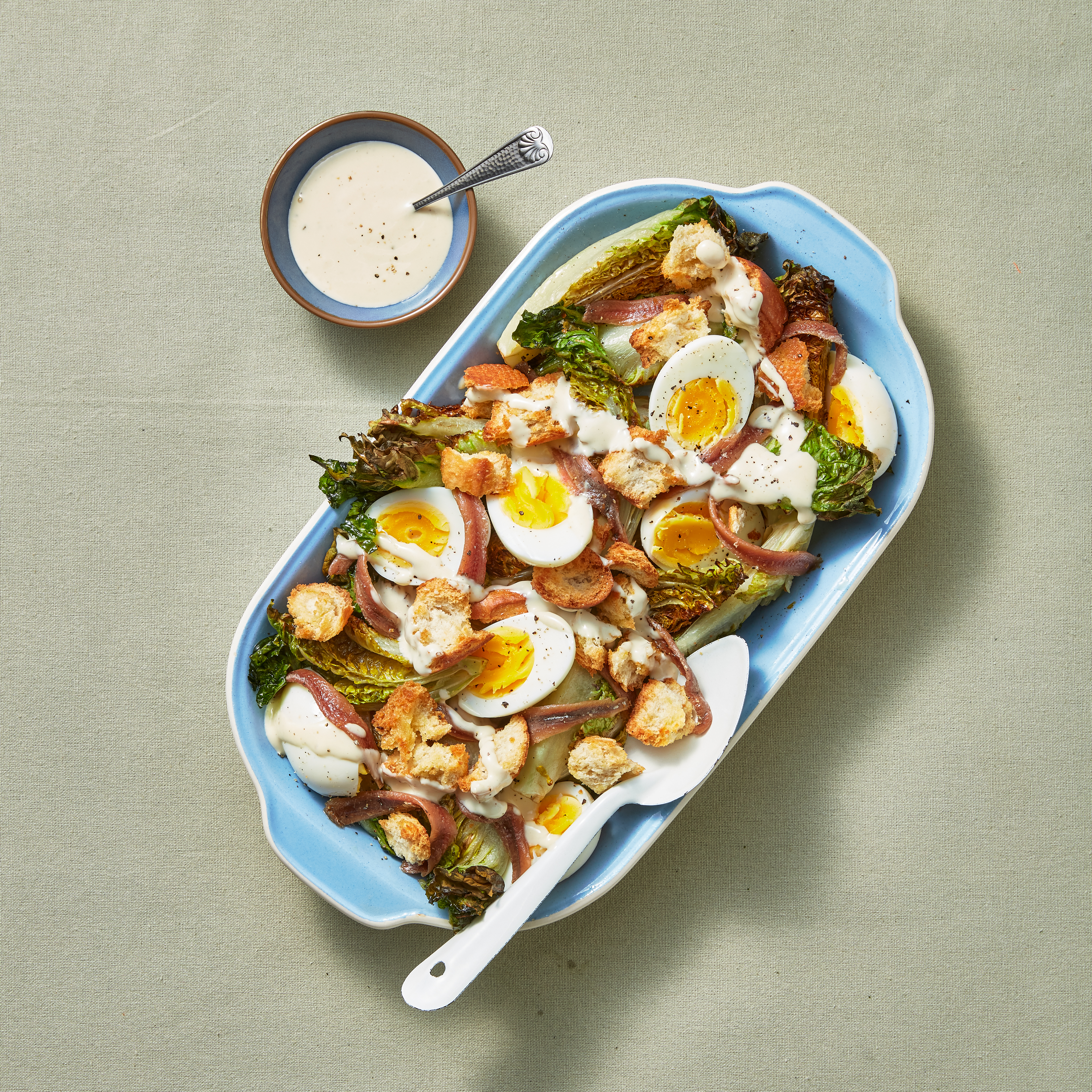 Caesar traybake met ansjovis