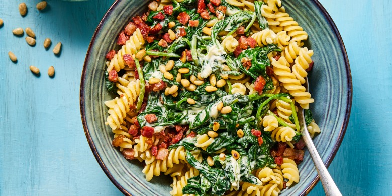 Pasta met spinazie en spekjes
