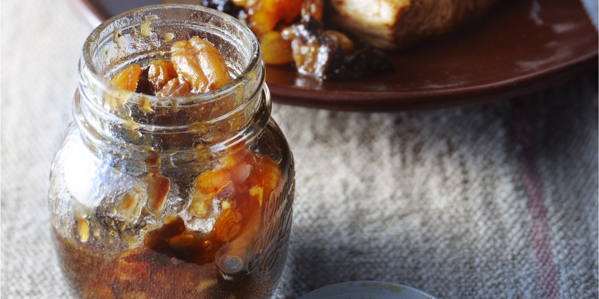 Pruimen-abrikozenchutney met kerrie