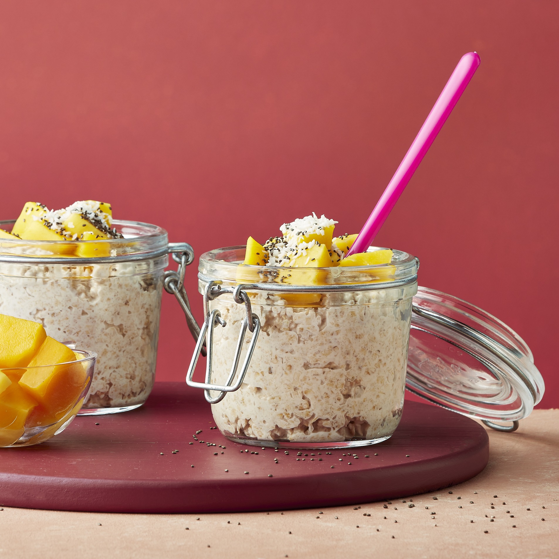 Overnight oats met mango en kokos