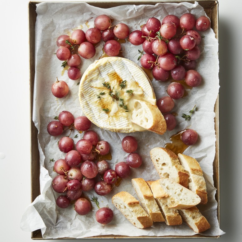 Camembertdip met druiven