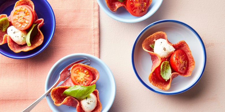 Caprese borrelhapje met salami