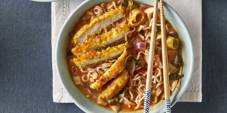 Thaise noedelsoep met kip en kokos