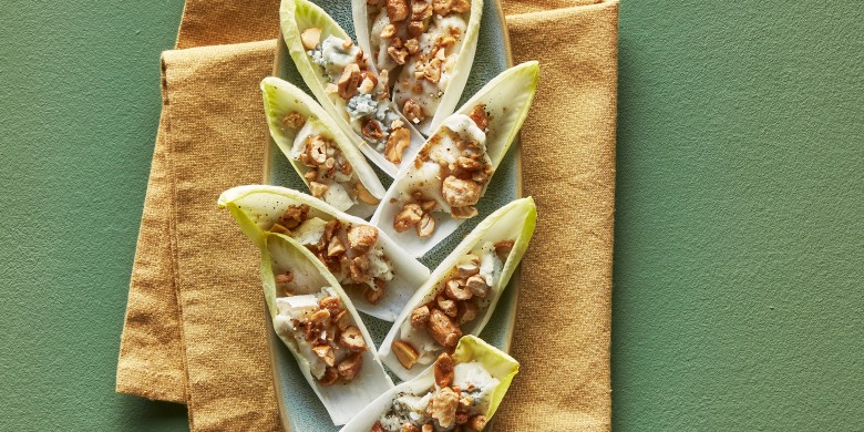 Witlofschuitjes met gorgonzola en nootjes 