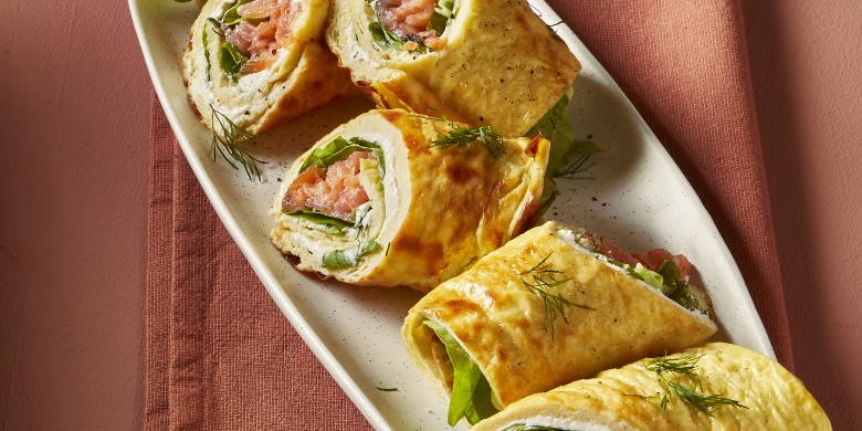 Cottagecheese-wraprolletjes met gerookte zalm