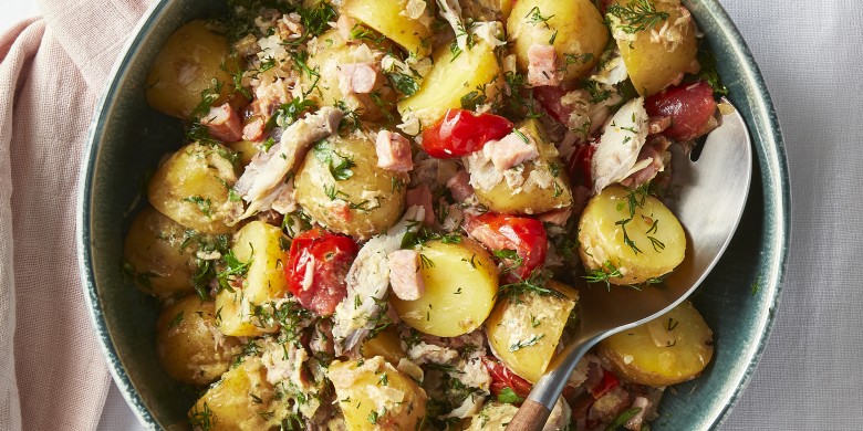 Krieltjessalade met gerookte makreel