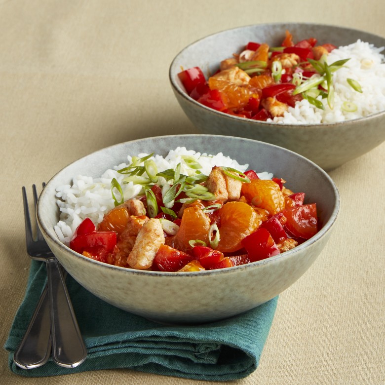 Zoetzure kip met rijst en mandarijn