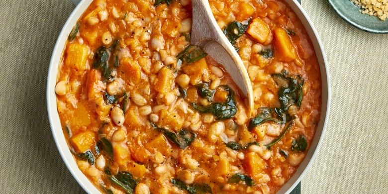 Vegetarische bonenstoofpot met oude kaas