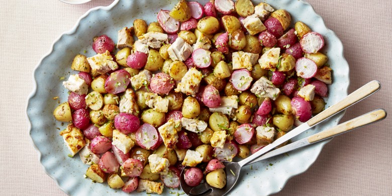 Geroosterde radijsjessalade met krieltjes en kip