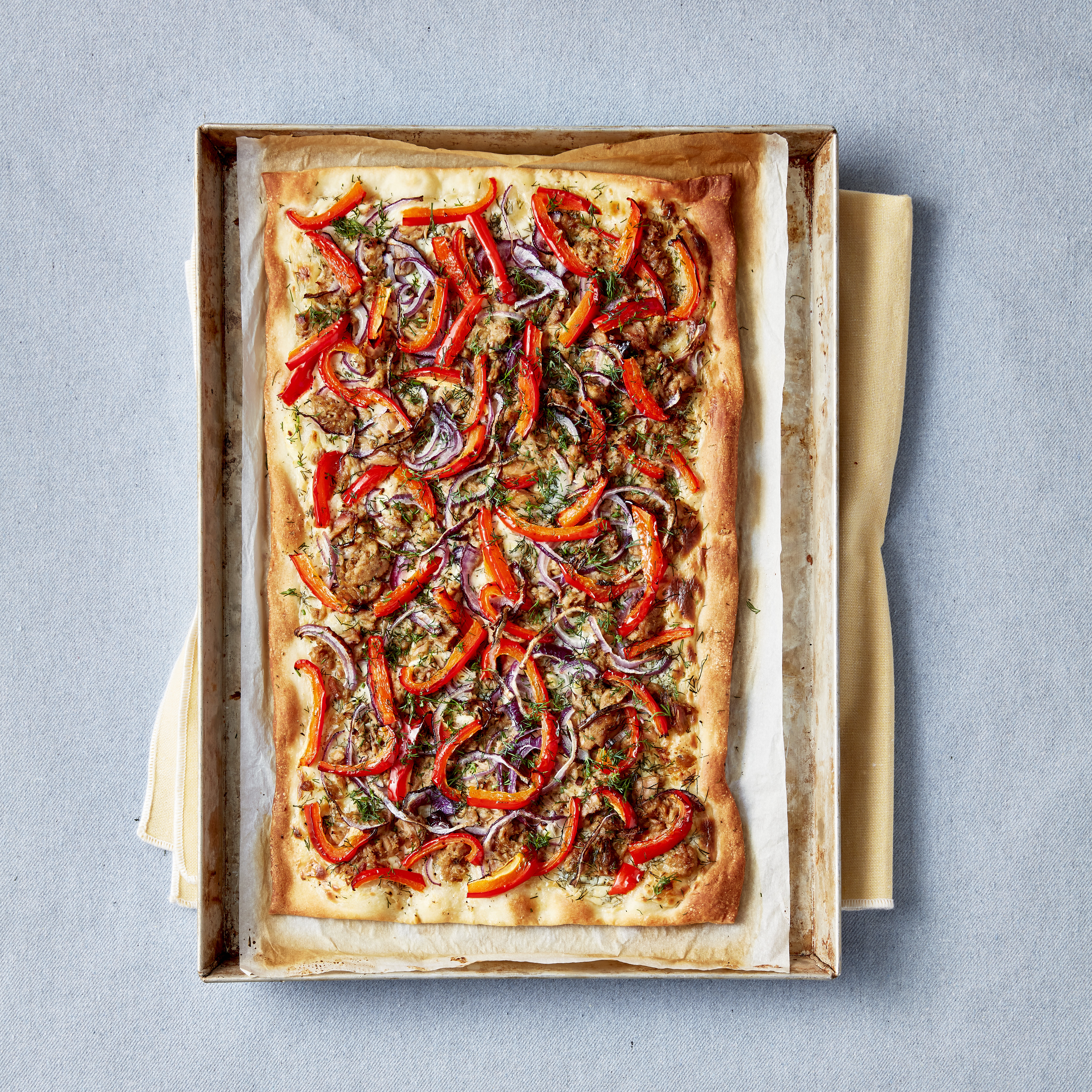 Flammkuchen met tonijn