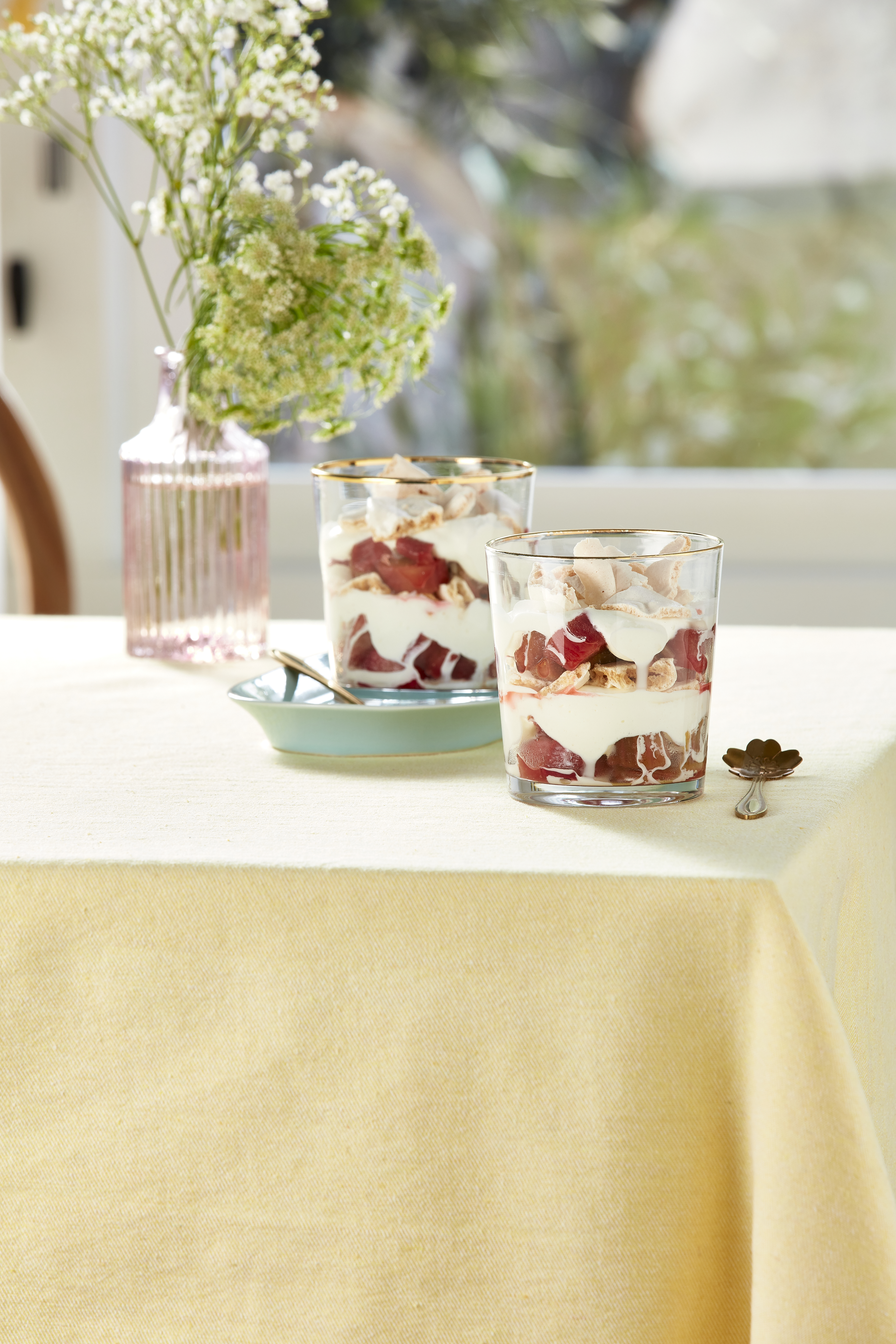 Eton Mess met rabarber