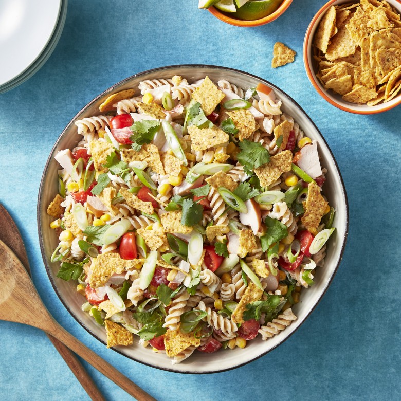 Mexicaanse pastasalade met kip