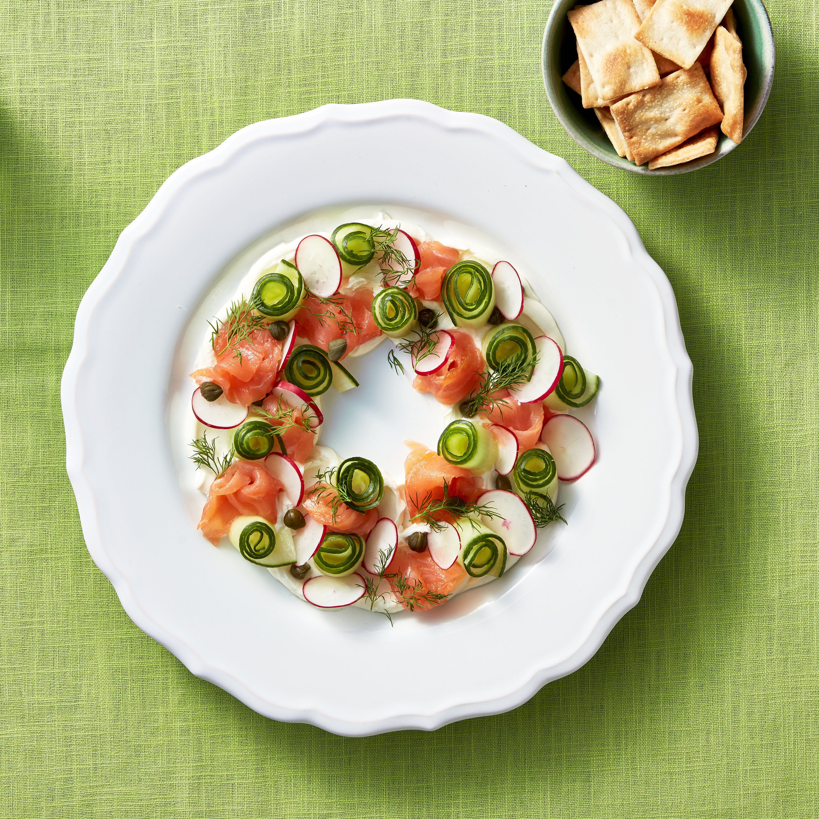 Roomkaaskrans met gerookte zalm