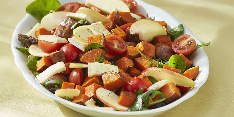 Zoete aardappelsalade met brie